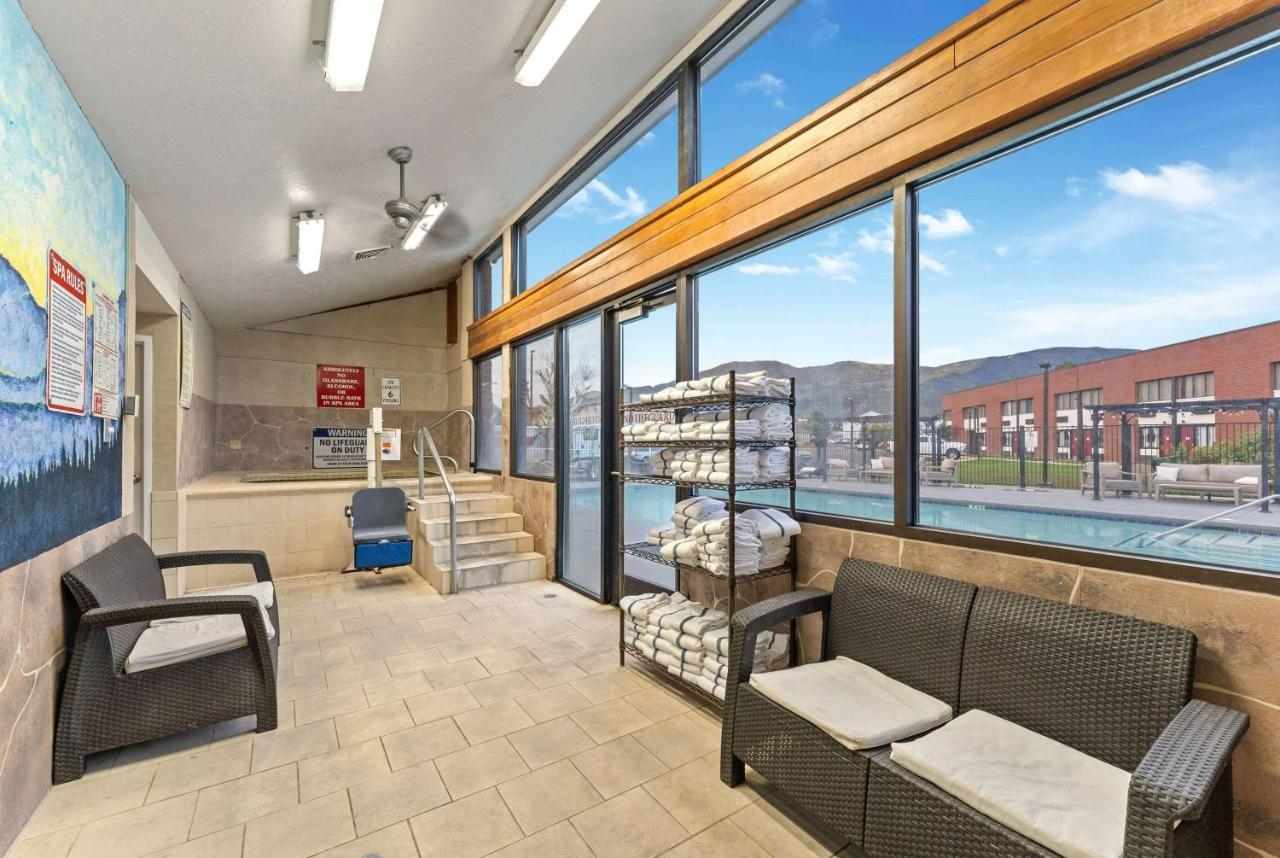 Ramada By Wyndham Cedar City Zewnętrze zdjęcie