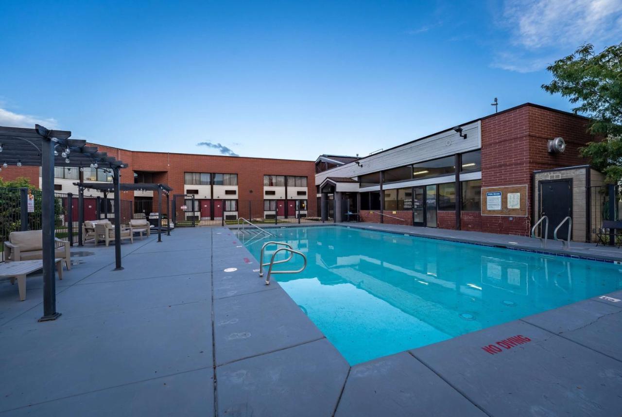Ramada By Wyndham Cedar City Zewnętrze zdjęcie