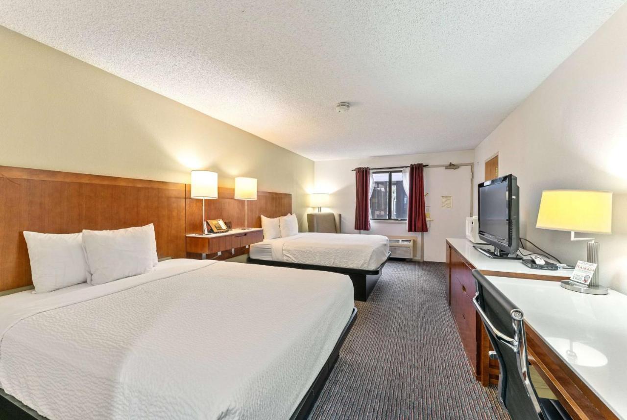 Ramada By Wyndham Cedar City Zewnętrze zdjęcie