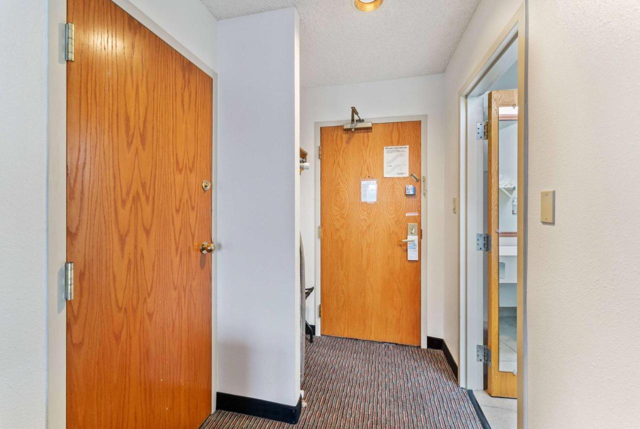 Ramada By Wyndham Cedar City Zewnętrze zdjęcie