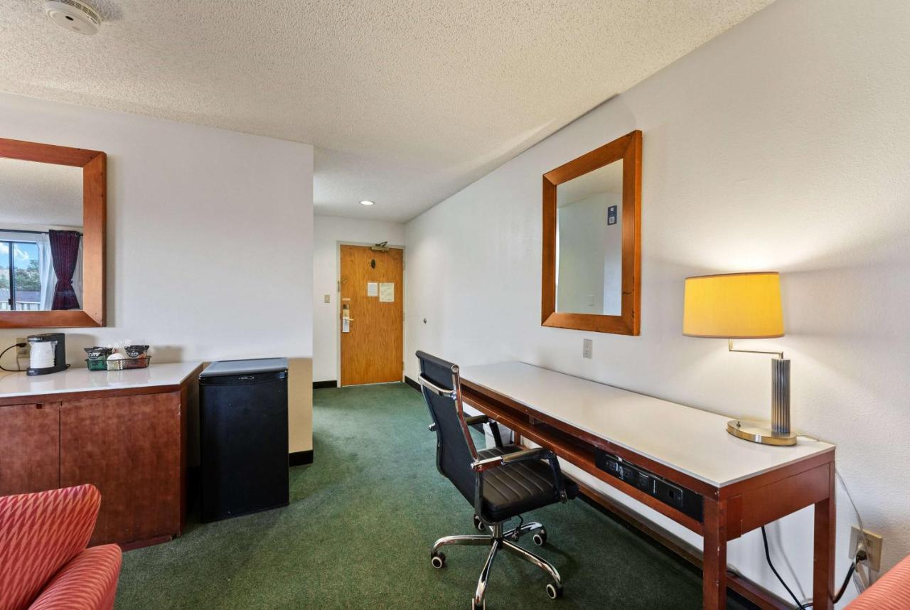 Ramada By Wyndham Cedar City Zewnętrze zdjęcie