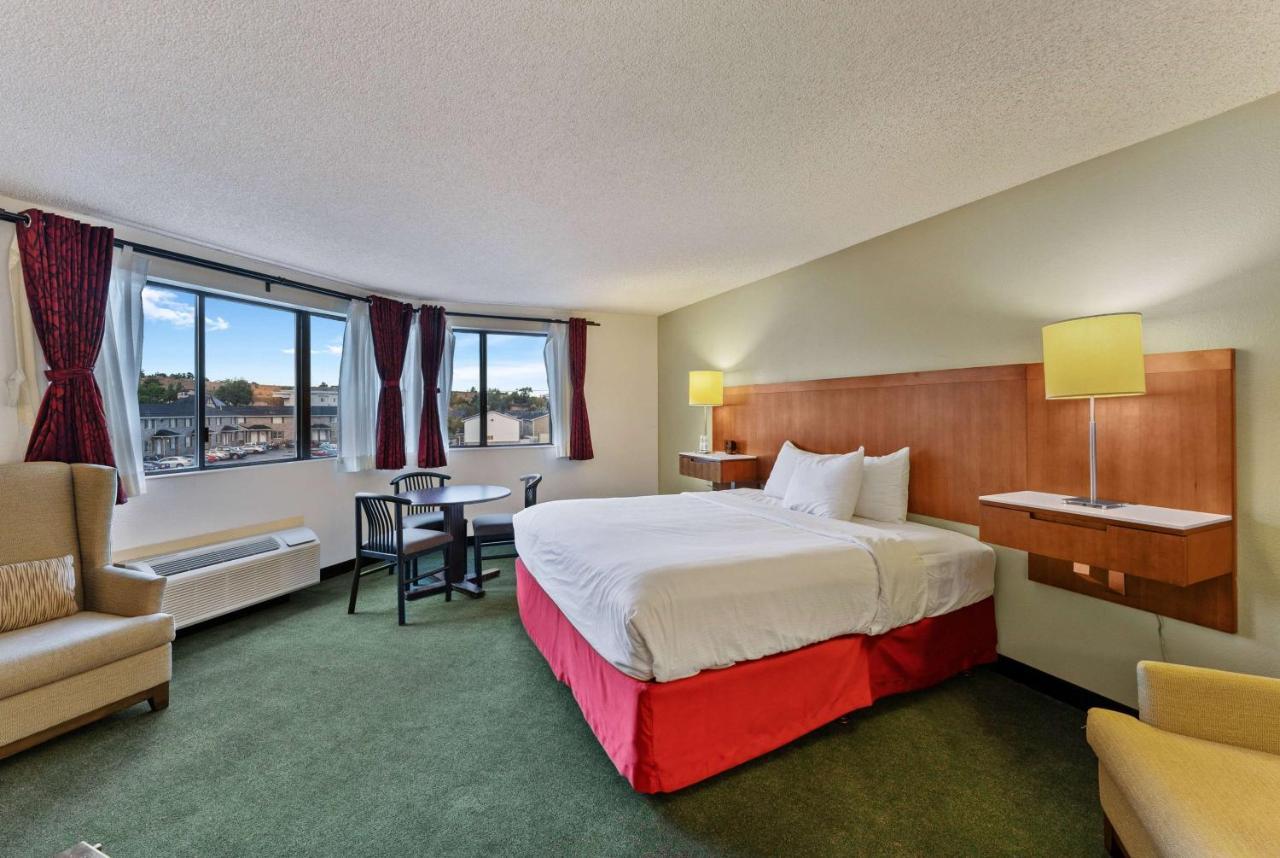 Ramada By Wyndham Cedar City Zewnętrze zdjęcie