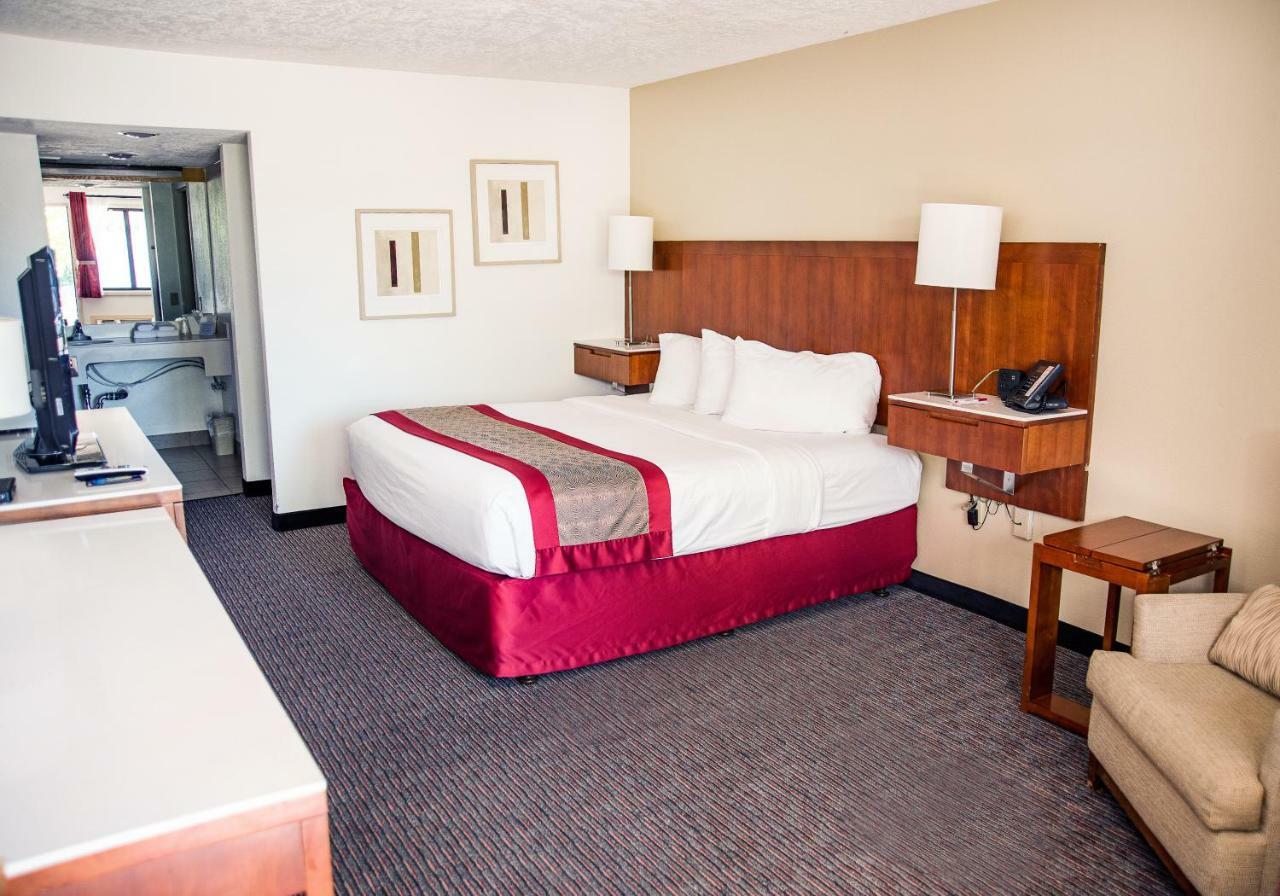 Ramada By Wyndham Cedar City Zewnętrze zdjęcie