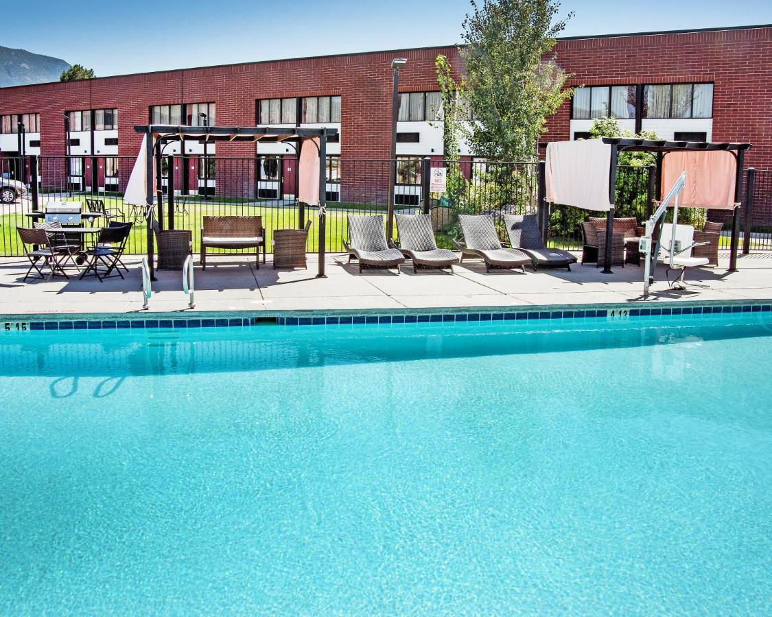 Ramada By Wyndham Cedar City Zewnętrze zdjęcie